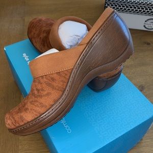 NWT NIB Softwalk 5.5M Murietta Leopard